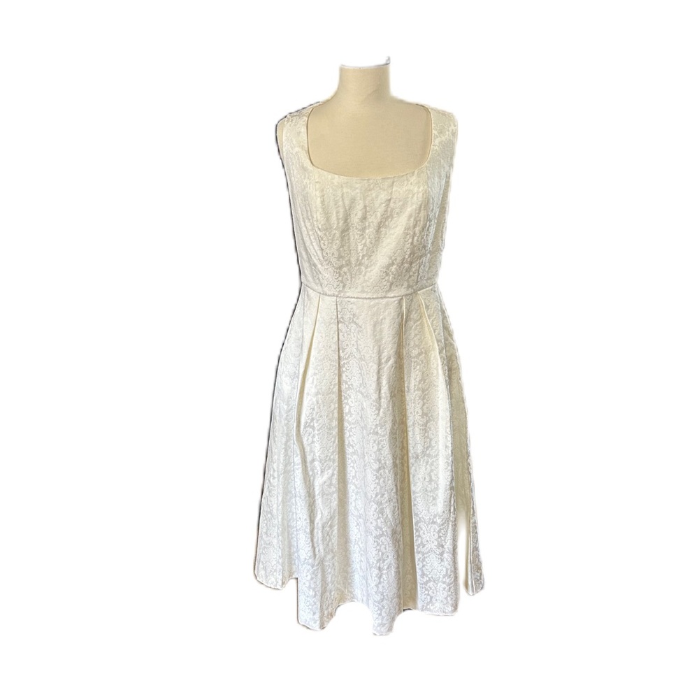 Eva Mendes NY&Co Dress Sz 6L Jacquard Damask White Bridal Shower Elegant Event